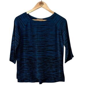 Vince Women’s 100% Silk Horizontal Animal Print Blouse Blue Black Size XSmall